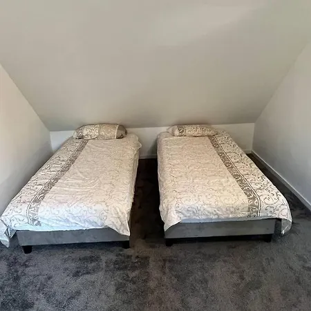 Apartman Reihenhaus In Ruhiger Lage *